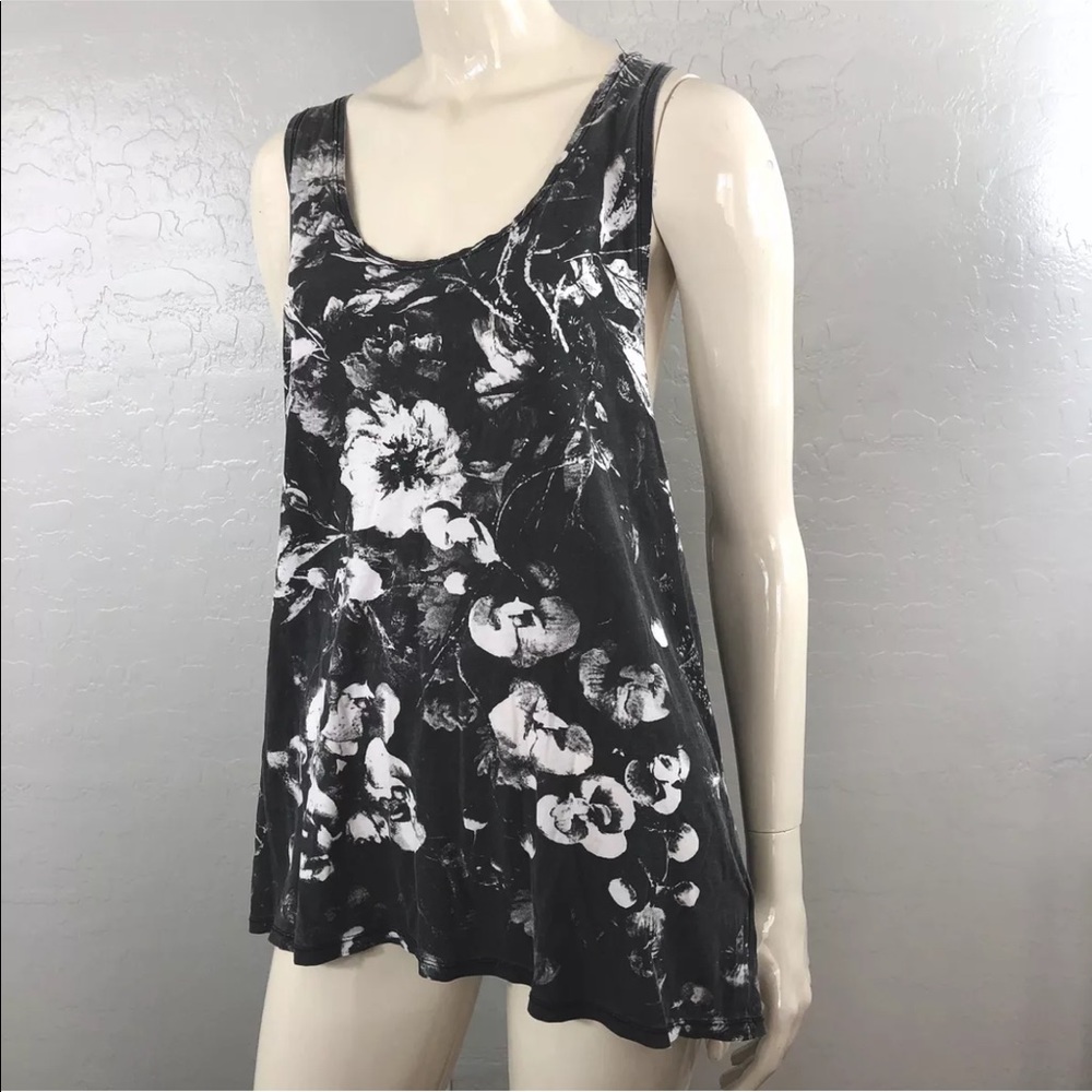 H&M Divided Floral Print Razor Back Tank Top - Picture 3 of 7